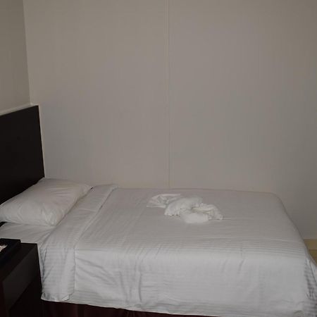 Hotel Desaru Penawar Esterno foto