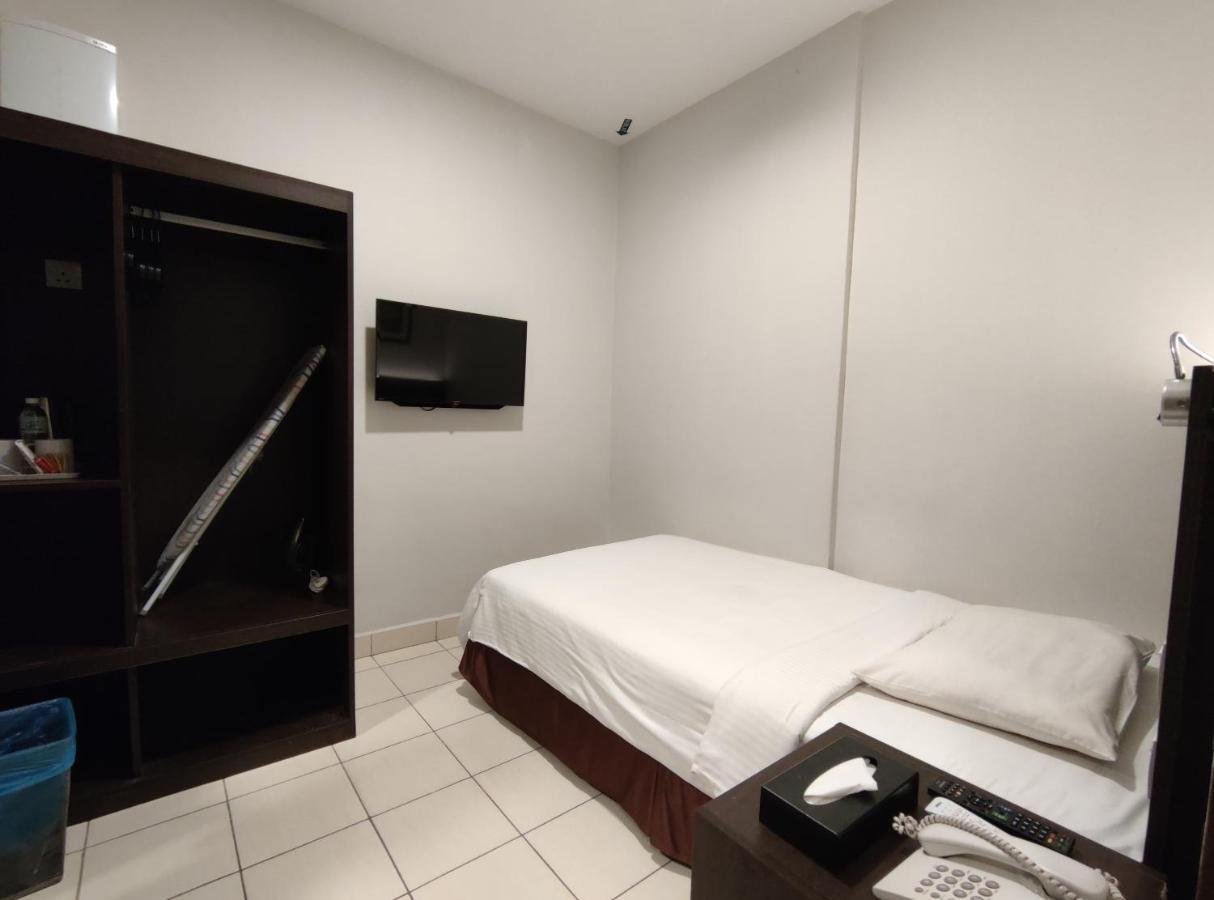 Hotel Desaru Penawar Esterno foto