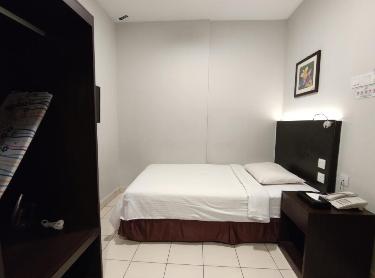 Hotel Desaru Penawar Esterno foto