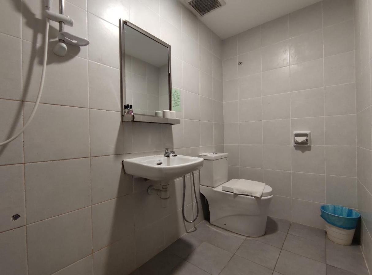 Hotel Desaru Penawar Esterno foto