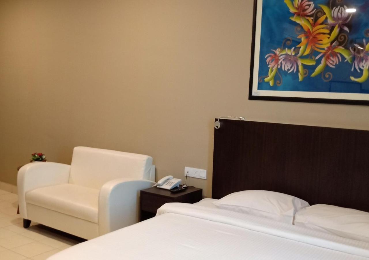 Hotel Desaru Penawar Esterno foto